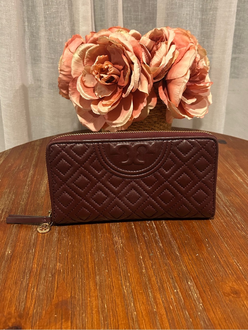 Tory Burch Fleming Zip Quilted Wallet